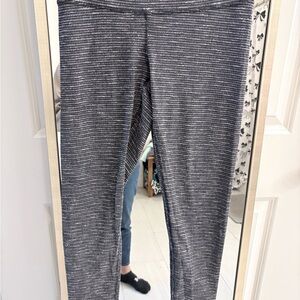 TNA Black and Gray Patterned Leggings